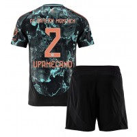 Echipament fotbal Bayern Munich Dayot Upamecano #2 Tricou Deplasare 2024-25 pentru copii maneca scurta (+ Pantaloni scurti)